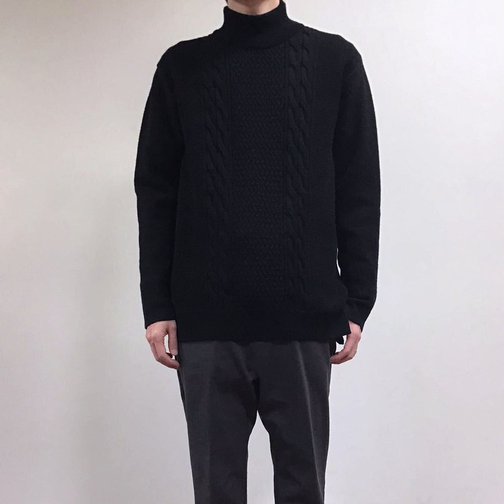 Cable High Neck Sweater [13404]のご紹介