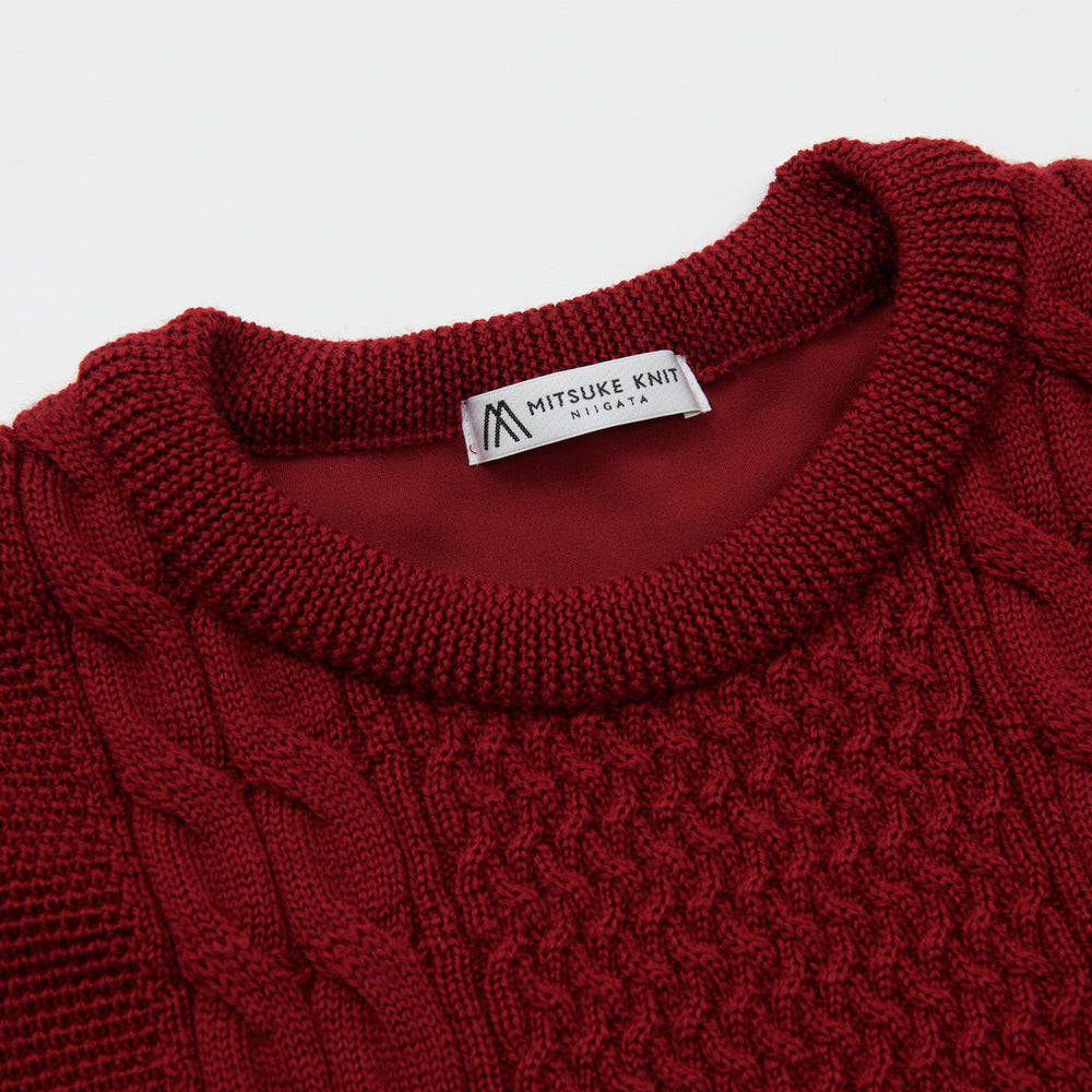 
                  
                    Cable Knit Vest WINERED［13300］
                  
                