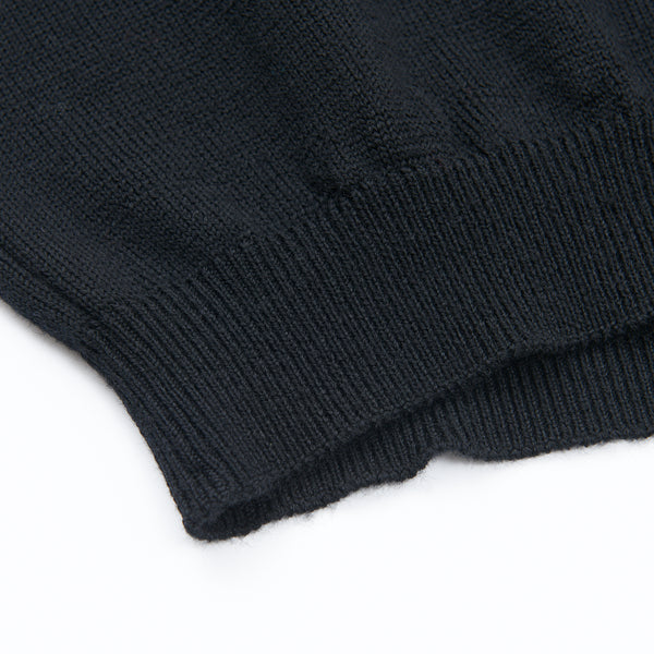
                  
                    Intersia Crew Neck Sweater BLACK [13401]
                  
                
