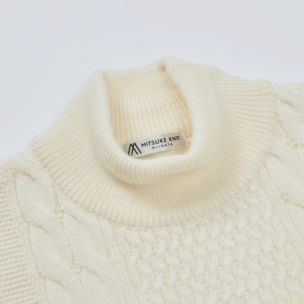 
                  
                    Cable High Neck Sweater WHITE [13404]
                  
                