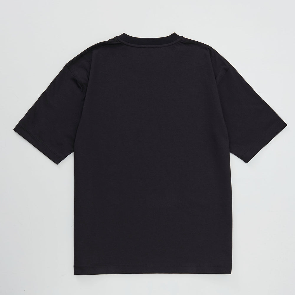 
                  
                    LOGO  T-shirt BLACK［23500］
                  
                
